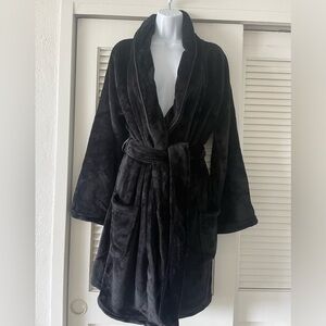 Victoria’s Secret Plush super soft robe. Engraved VS on back.